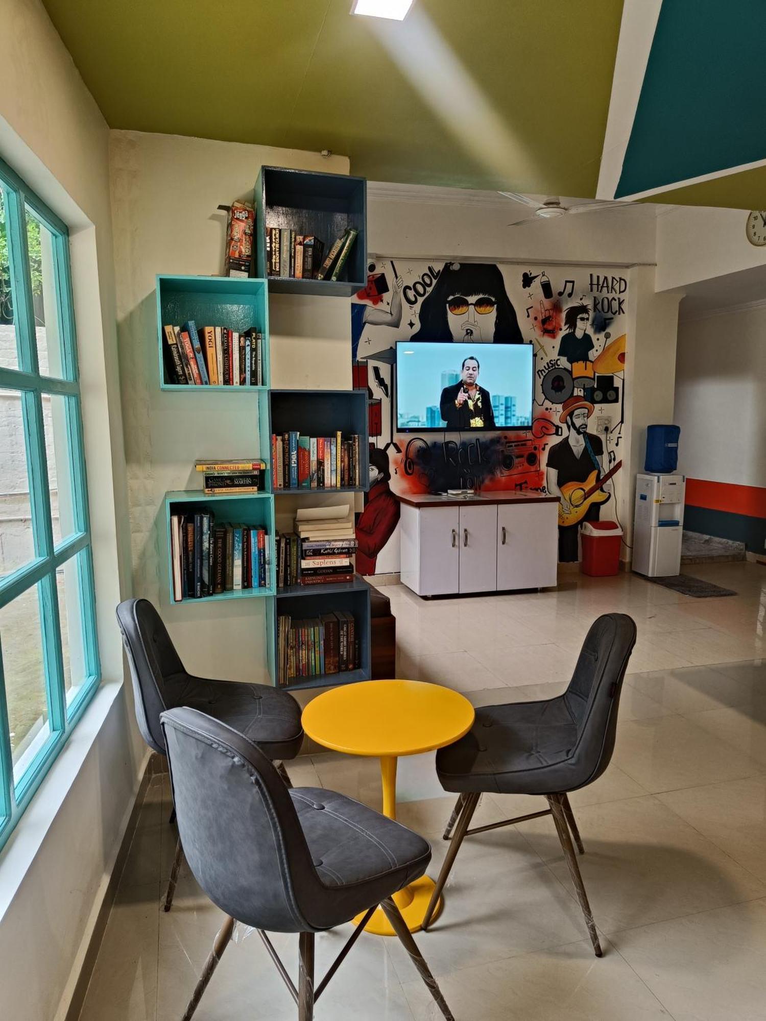 Live Free Hostel, Mcleodganj Мак-Леод-Гейндж Экстерьер фото