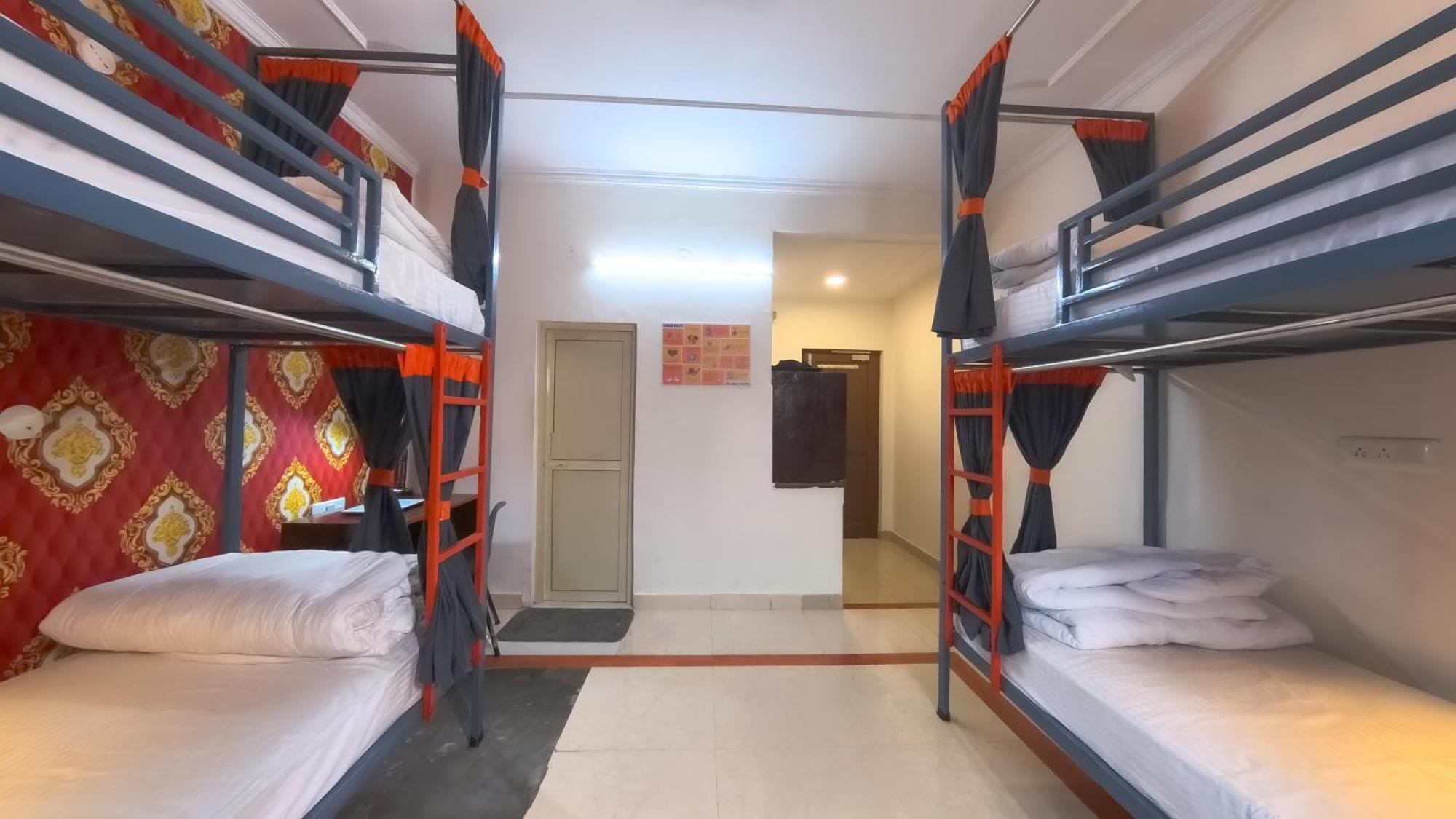 Live Free Hostel, Mcleodganj Мак-Леод-Гейндж Экстерьер фото